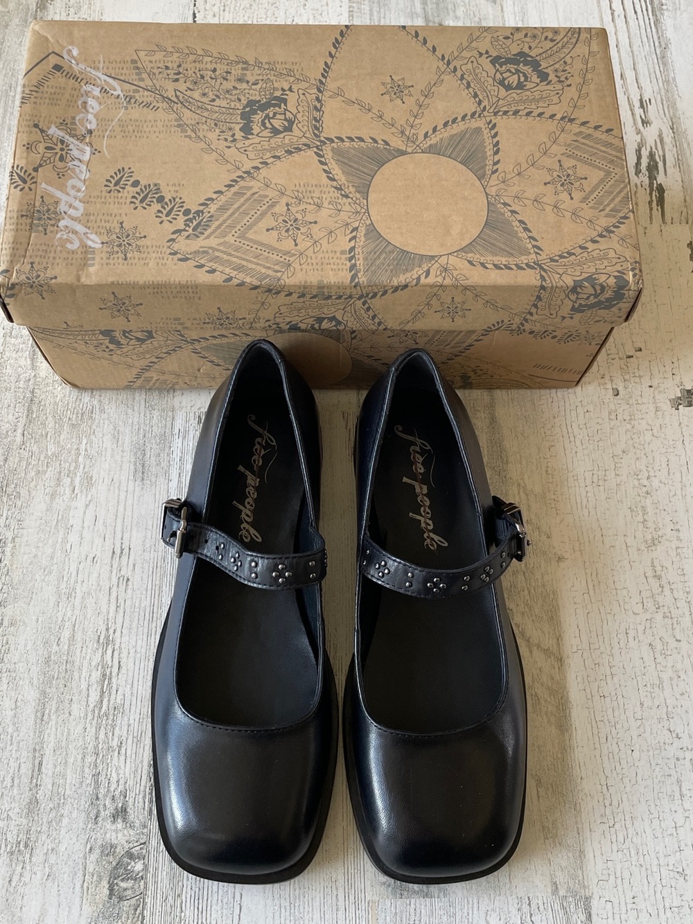Free People Black Rumor Mary Jane Leather Flats Sz 6 NWT